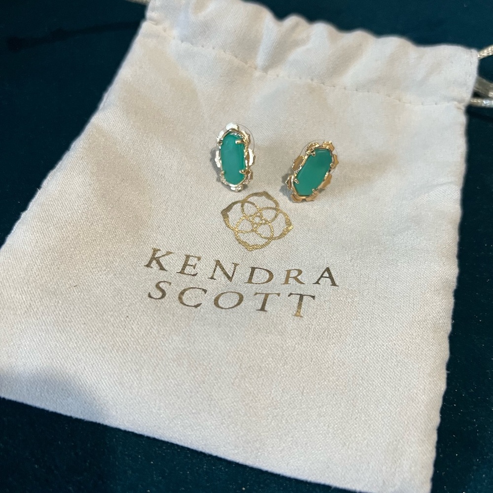 Kendra Scott Piper Hold Stud Earrings Jade color stone